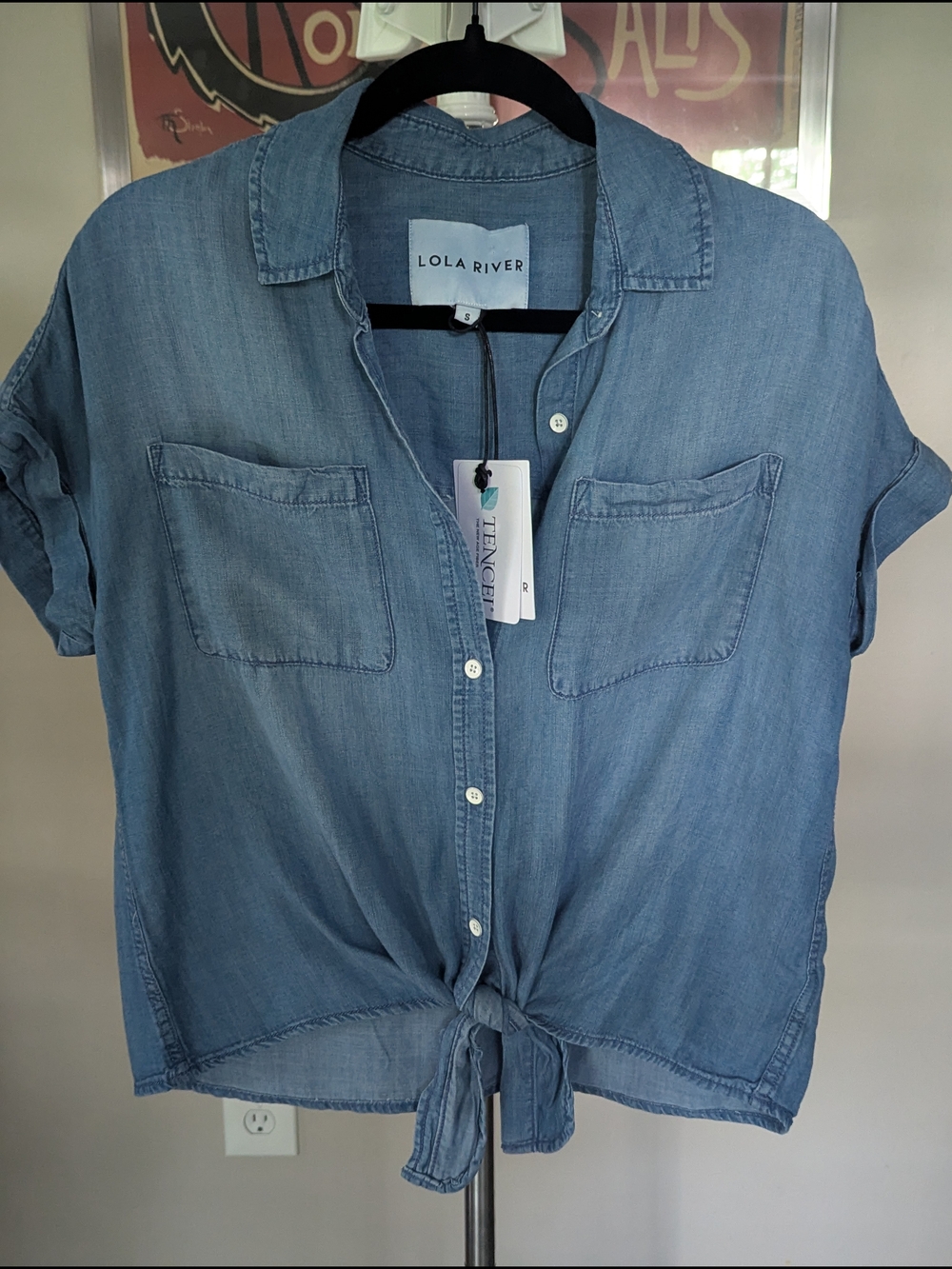 Lola River NWT Cleo Tie-Front Tencel Chambray Shirt (Medium Wash) Size Small $13